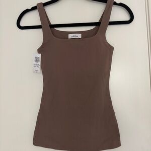 Aritzia Babaton Contour XXS Tank